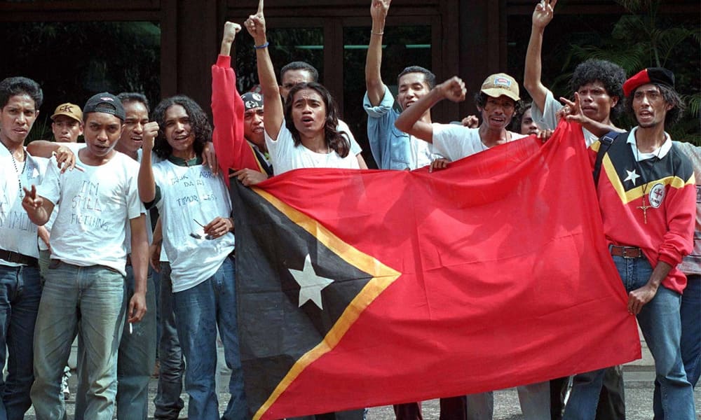 Informasi Negara Timor Leste  Leste, yang secara resmi dikenal sebagai Republik Demokratik Timor Leste, adalah negara pulau di Asia Tenggara yang terletak di bagian timur pulau Timor.